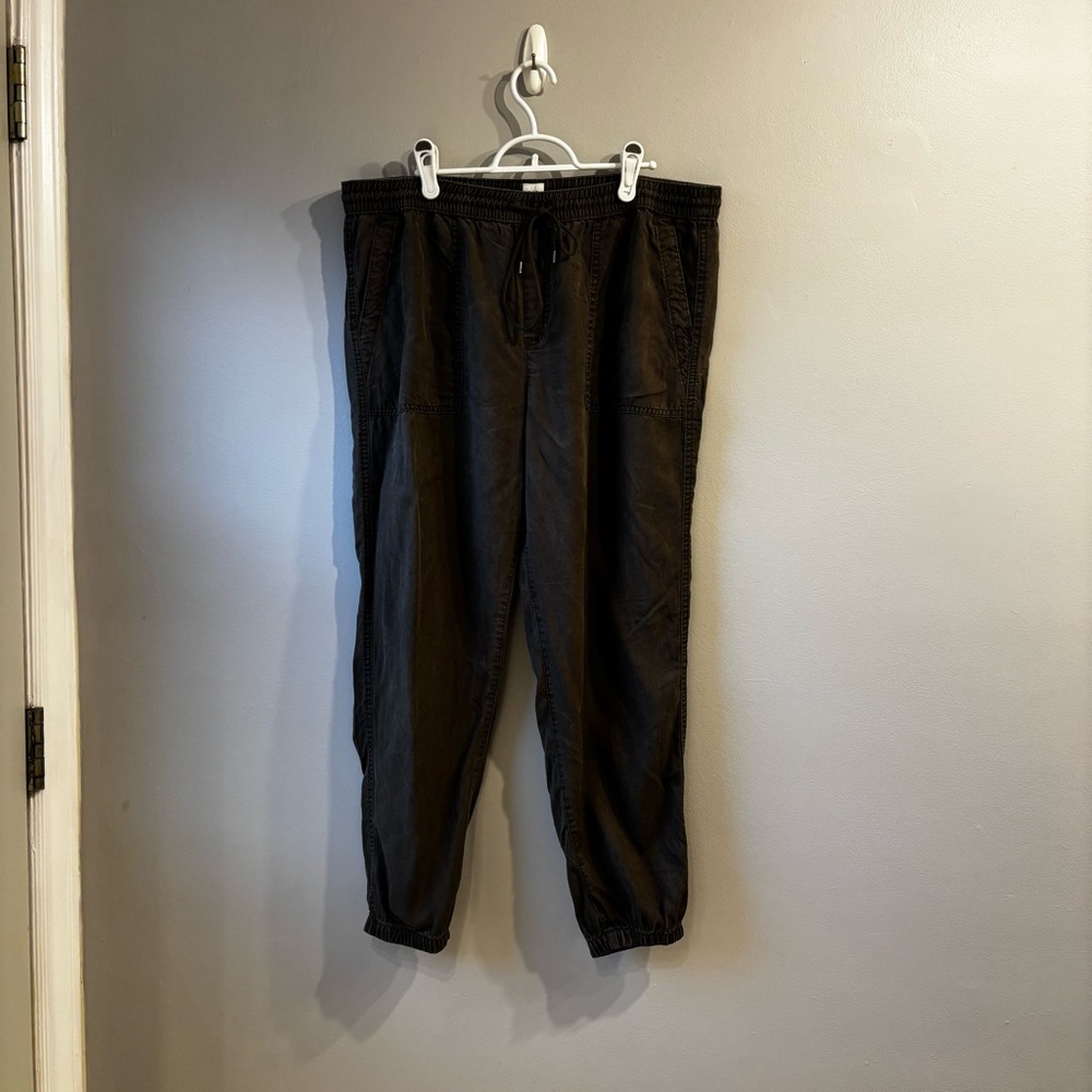 GAP lyocell joggers